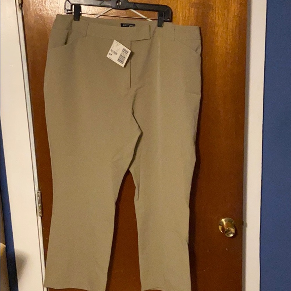 August Max pants